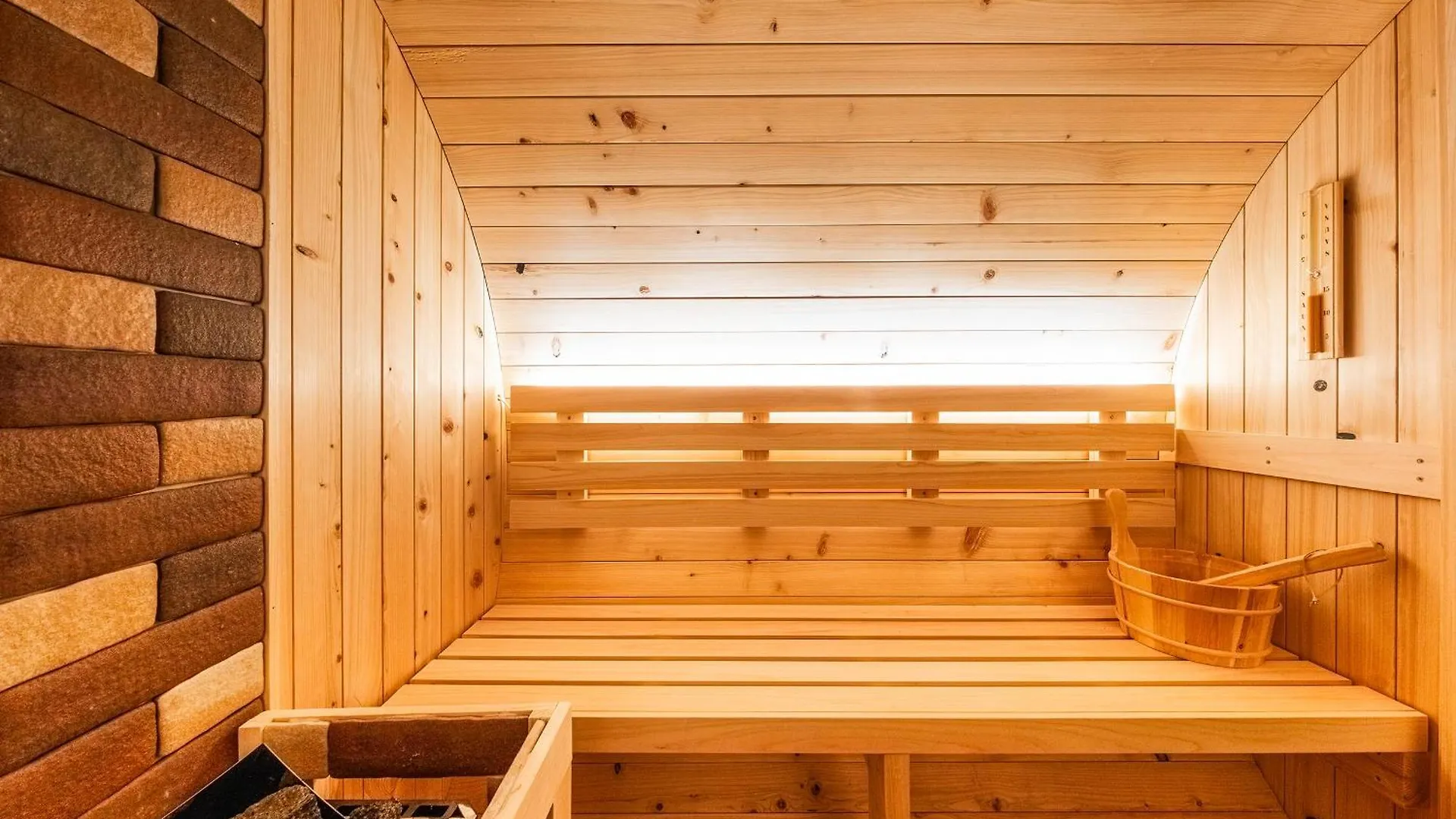 The Elysian Retreat Villa Otaru 0*,  Japan